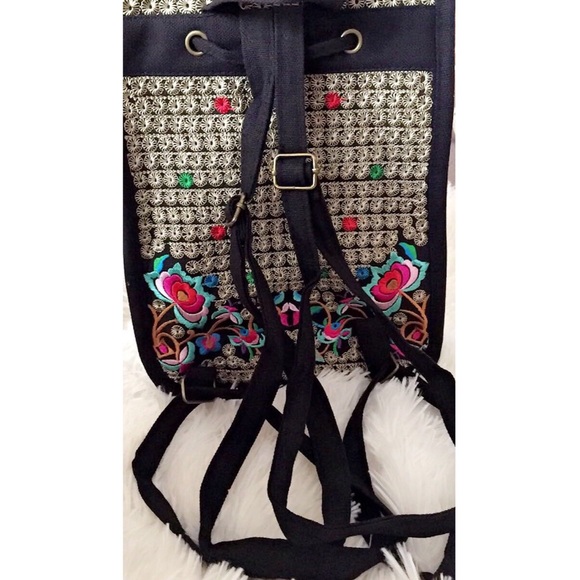 Back in Stock✨ Embroidered Mini Backpack - Picture 5 of 6