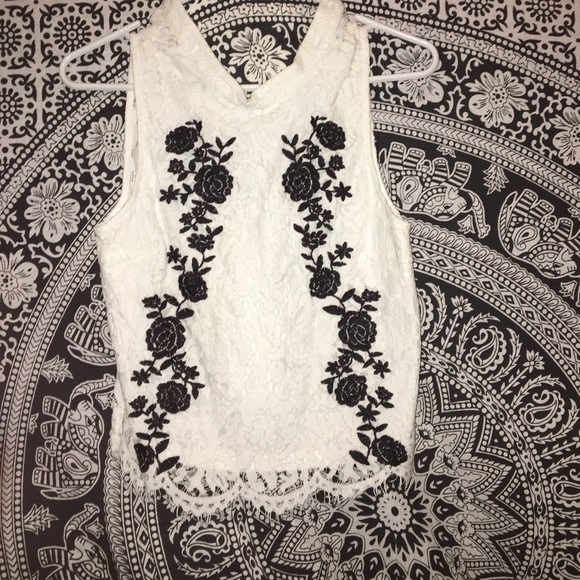 Forever 21 Tops - Lacey floral black and white shirt