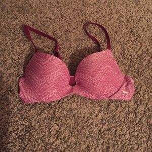 OFFER: 32A VS bra