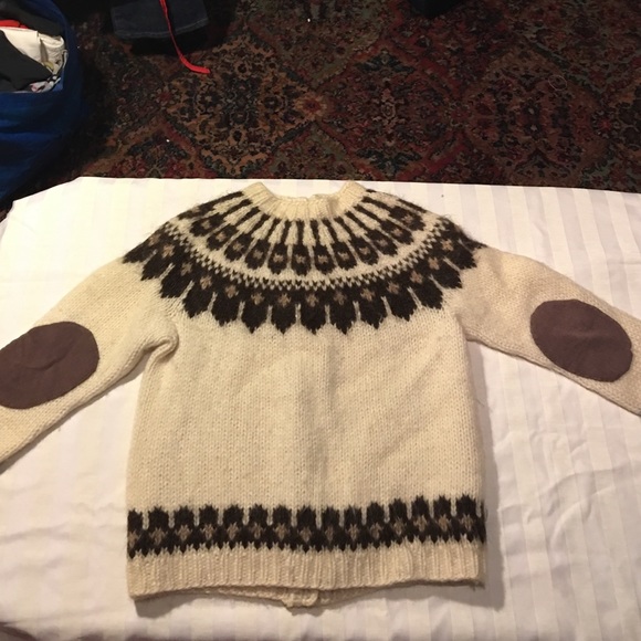Hand made by grandma Norwegian sweater - Picture 3 of 4
