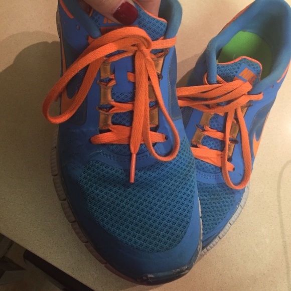 Nike running shoes - Picture 3 of 4