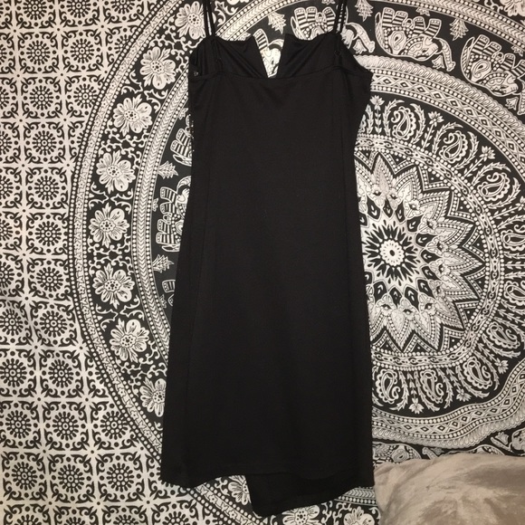 Fitted black dress - Picture 2 of 2