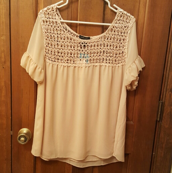 BCBG womens blouse NWT