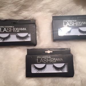 False eyelashes