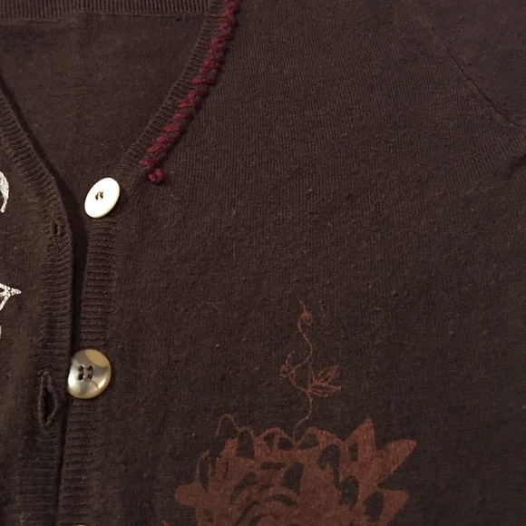 Unique designed sweater - Picture 2 of 4