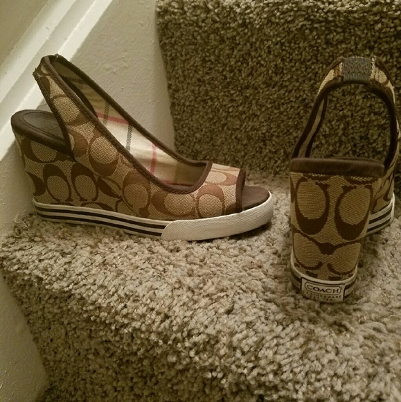 Coach open toe wedges - Picture 3 of 3