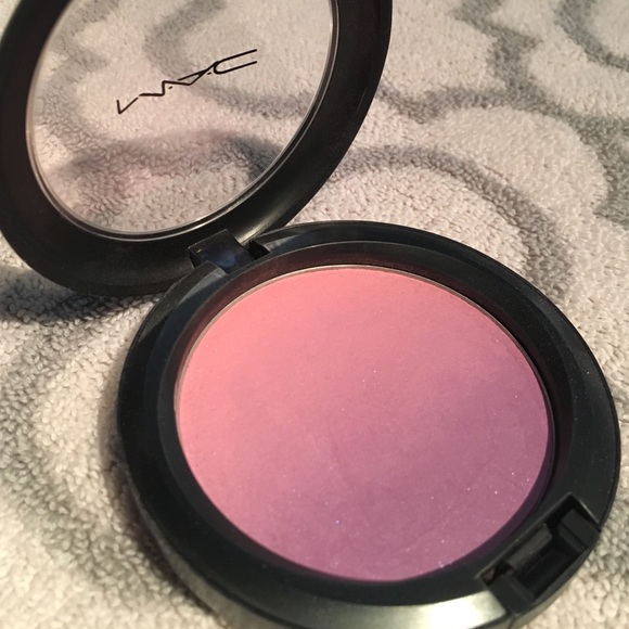 MAC Cosmetics Other - M•A•C ombré blush in Azalea Blossom. Limited ed