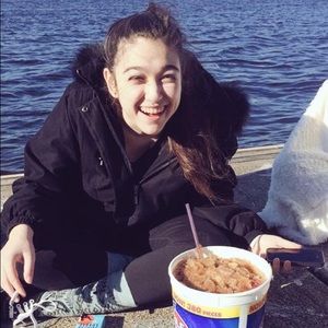 Meet your Posher, Amber