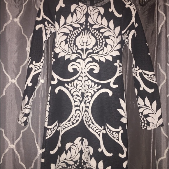 Stretchy long sleeve sweater dress! B & W!!