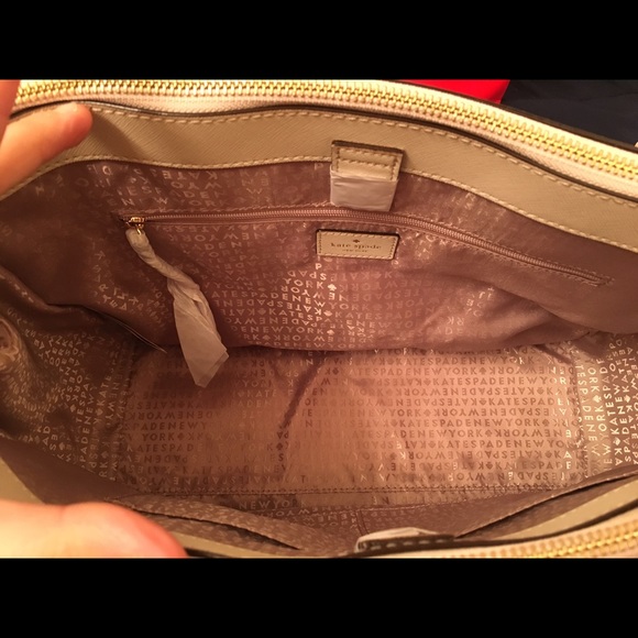 ❗️SOLD❗️♠️KATE SPADE♠️ LEIGHANN HANDBAG - Picture 2 of 4