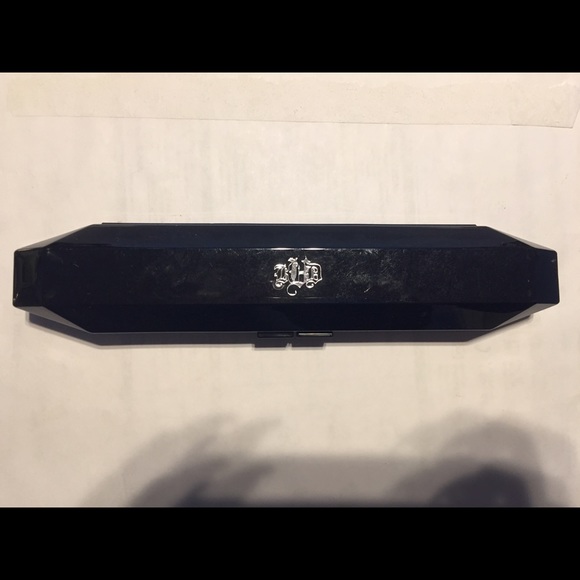 Kat Von D Brush
