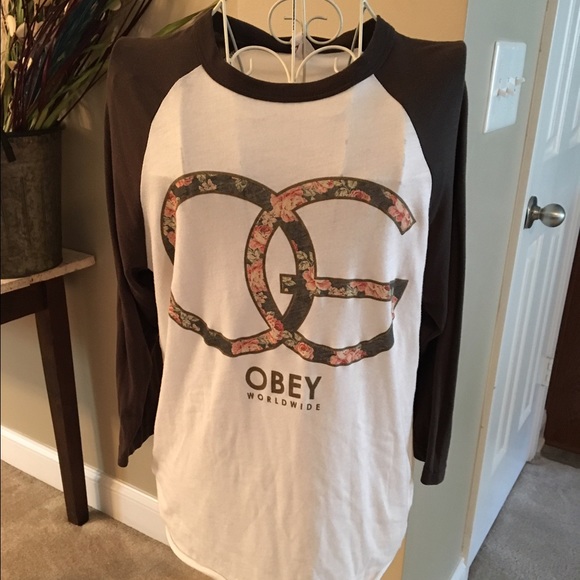 NWOT Sz Med Obey OG 3/4 Sleeve Top from Buckle