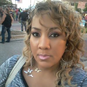 Meet your Posher, Andrea