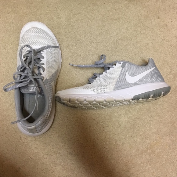 Nike women sneaker