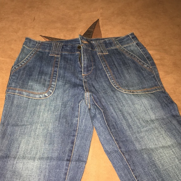 Jean capris - Picture 2 of 4