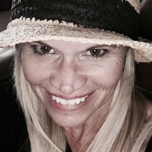 Meet your Posher, Renee