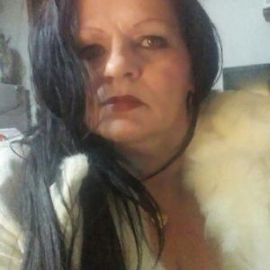 Meet your Posher, Debra