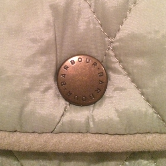Light green Barbour quilted jacket - Picture 8 of 8