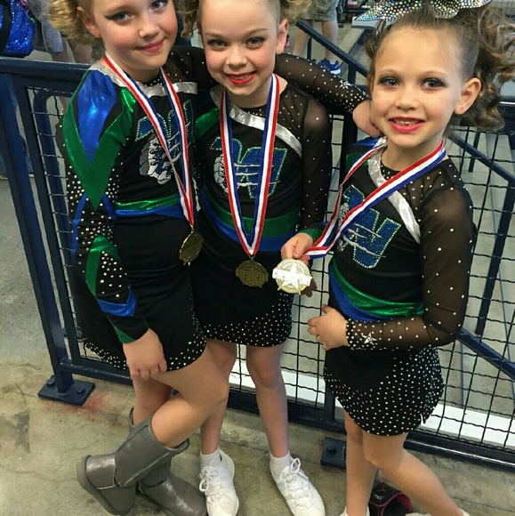 Cheer uniform