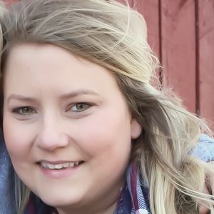 Meet your Posher, Casey