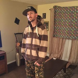 Meet your Posher, Guy