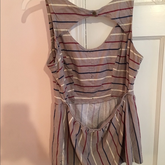 Women's Backless Peplum Tank Top - Picture 2 of 2