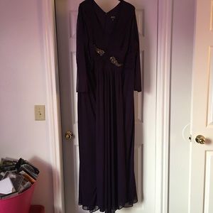 Beautiful and elegant Plus size evening gown