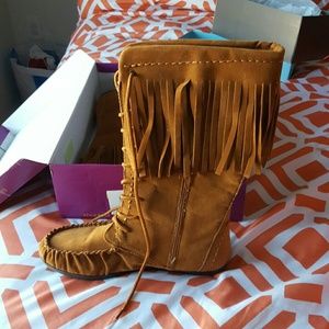 Fringe Boots