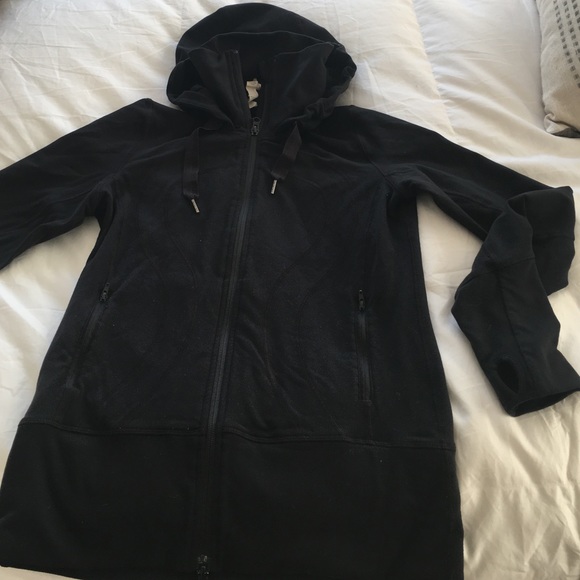 warm Lulu Lemon zipup jacket neck protector hood