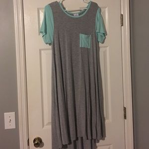 Carly grey with aqua trim