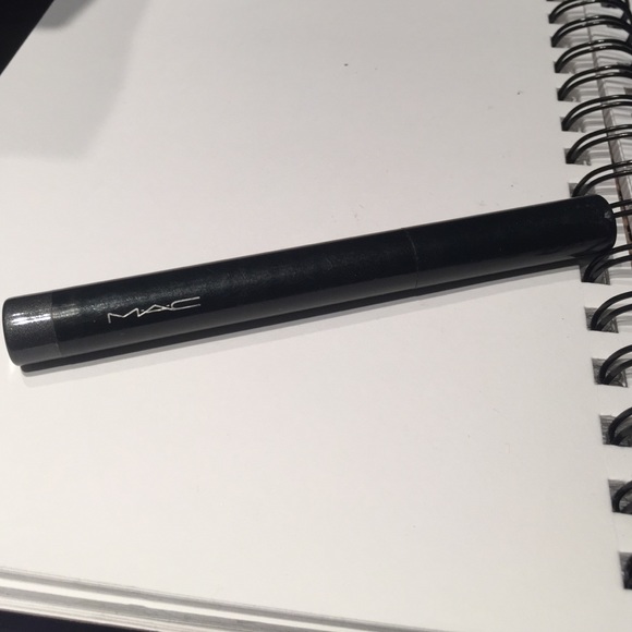 MAC Greasepaint Stick in Zinc Zone - Picture 1 of 3