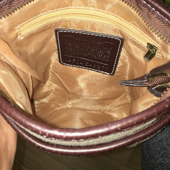 Coach Cross Body - Picture 2 of 3