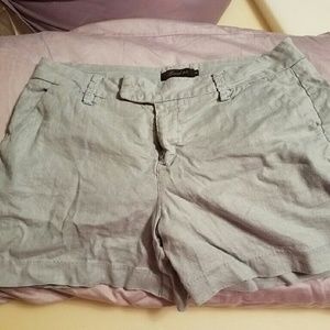 Level 99 linen shorts