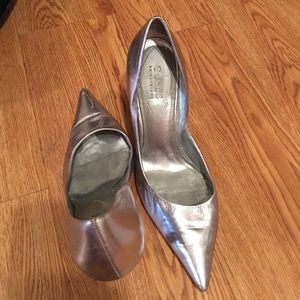 Guess Silver Pump
