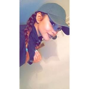 Meet your Posher, Keila