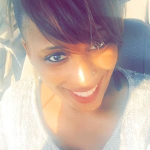 Meet your Posher, Dominique