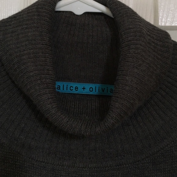 Designer gray turtleneck knit dress by Alice&Olivia_2 - Picture 3 of 3