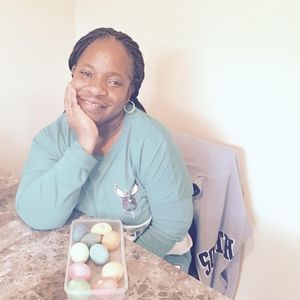 Meet your Posher, Lachelle