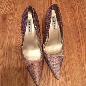 Steve Madden Pump