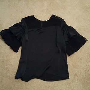 Ruffle sleeve blouse