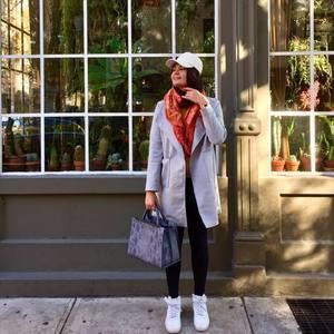 Meet your Posher, Viktoria