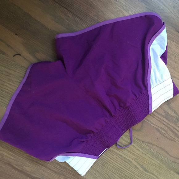 Nike Dri-Fit Running Shorts - Picture 2 of 2