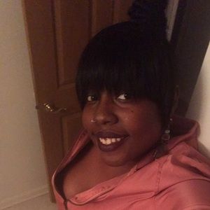 Meet your Posher, Brittney