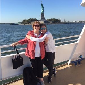 Meet your Posher, Gillian