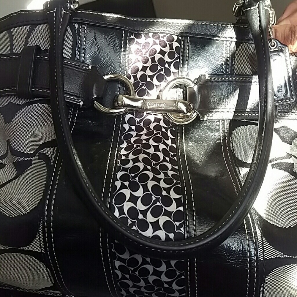 Purse - Picture 4 of 4