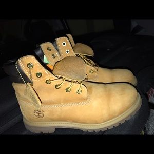 Size 9 women's Timberland boots