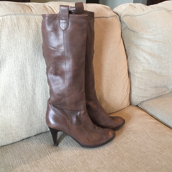 Woman's Banana Republic boots