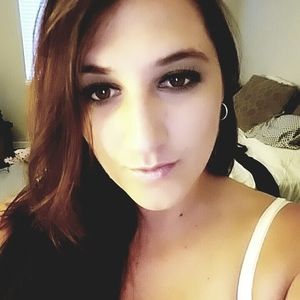 Meet your Posher, Sabrina