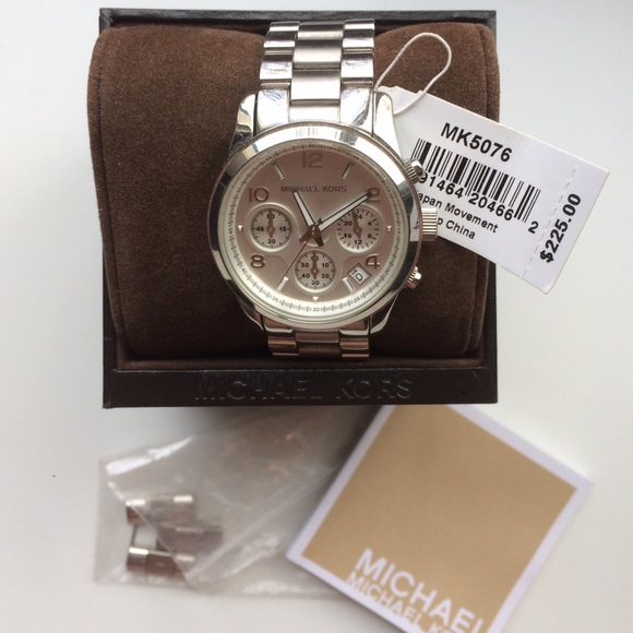 Michael Kors | "Runway" chronograph watch | Silver - Picture 2 of 3