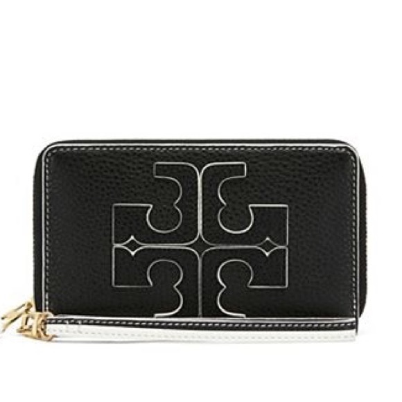 Brand New Tory Burch Smartphone Wristlet